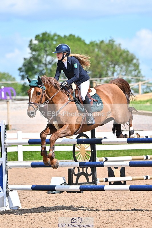 240619A-160013-01086 - Cls 5 Snr Foxhunter and 1.20m Open