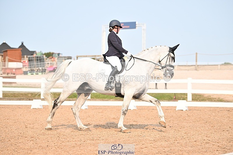 250816-163717-06423 - 122-Stacey.BlunnDiamond.Bobby