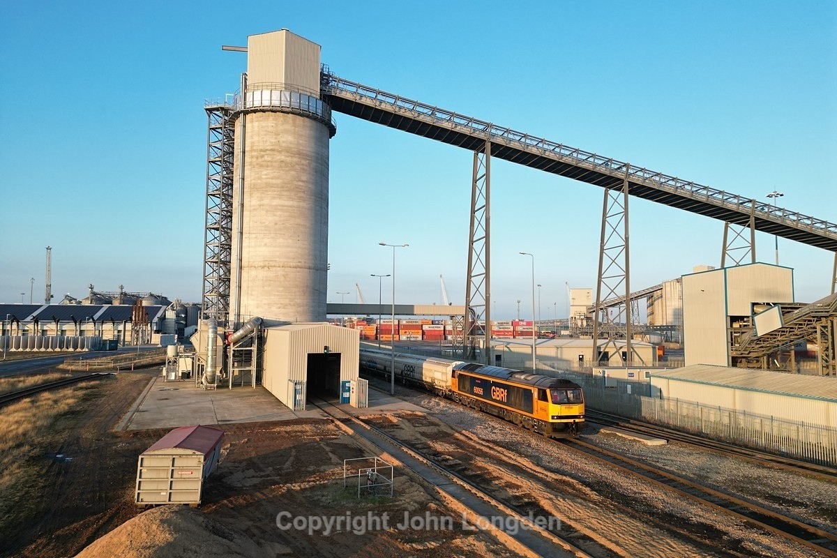 JL - 18.1.25 60056 6N85 Lynemouth - Tyne Dock, Tyne Dock - Latest shots