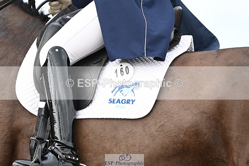 240218A-123010-07157 - 160-Abbie.Newbury-Seagry.Firstamour