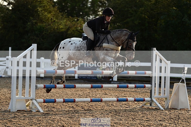 220829A-183804-00586 - 1.00m Classes