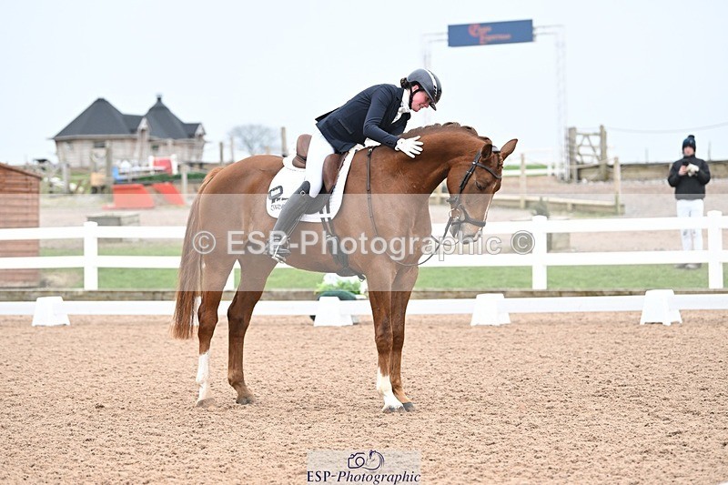 250216-135210-05805 - 257-Beth.Bainbridge-NEWTON.GLOVETROTTER