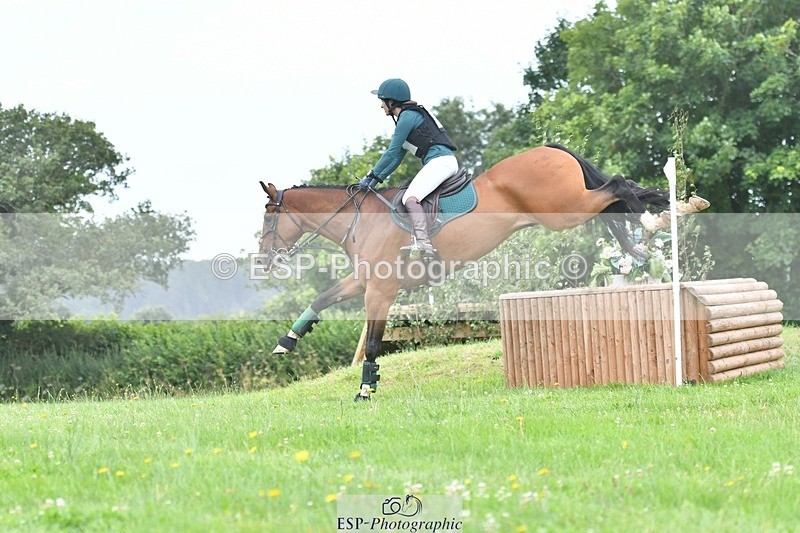 240803-113238-03218 - 005-Laura_Keam-DIAMOND_CRUISE_ON