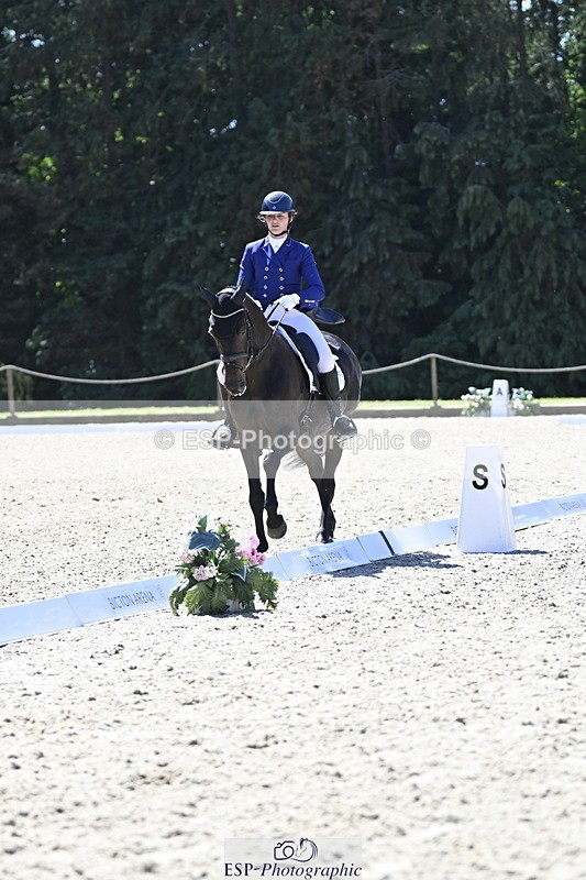 250522A-111358-03030 - B-316-Jasmine.Holmes-ARENT.I.LUCKY