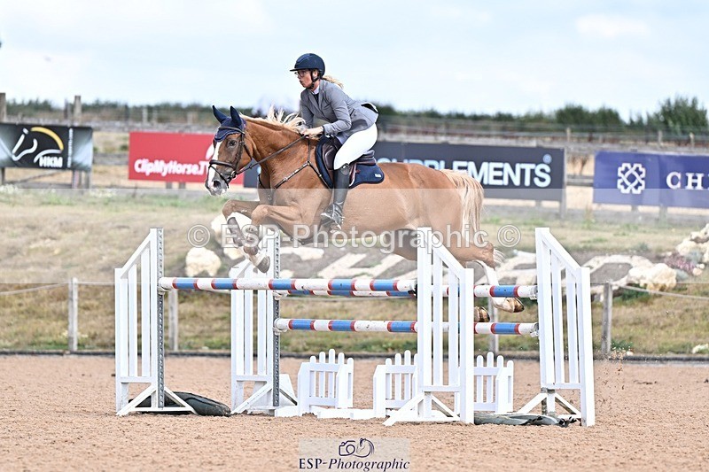 260819-142918-01105 - Cls 6 Foxhunter and 1.20m