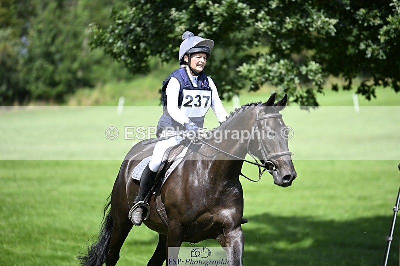 240803-153227-08545 - 237-Tabitha_Stephenson-GRANDPAS_GIFT