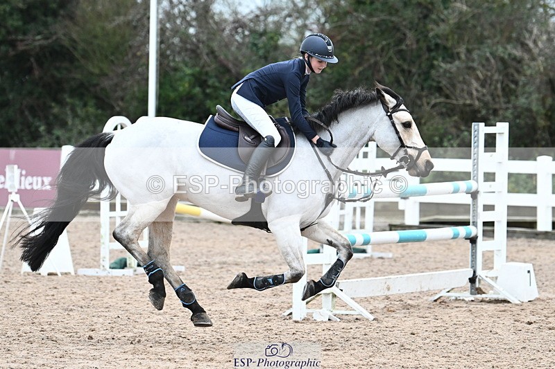 231118A-140901-03296 - Cls 9 Foxhunter & 1.10m Open