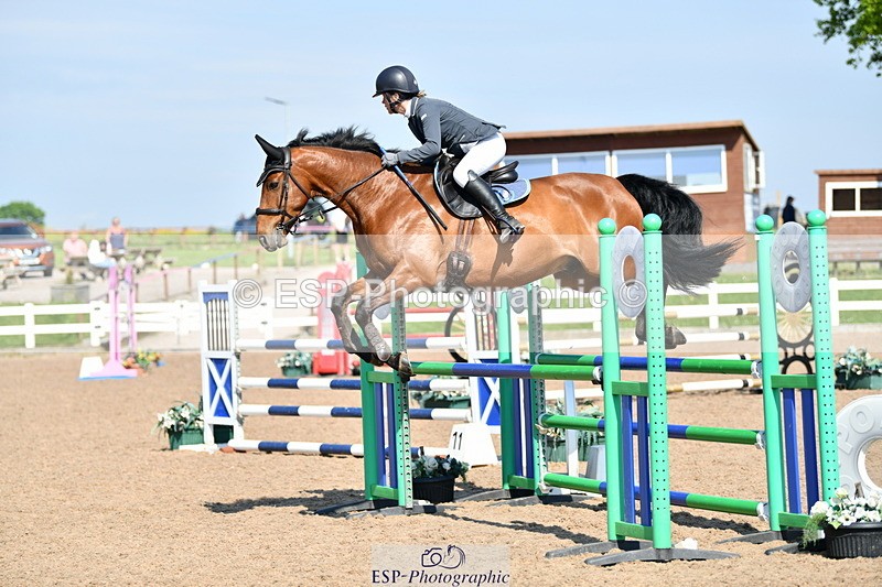 240512A-163101-19810 - Cls 44 1.05m National Am Quali