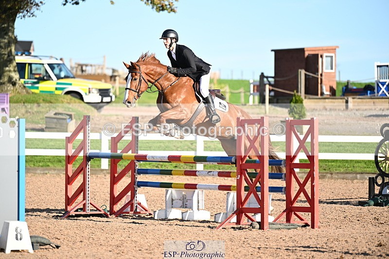 241026A-150157-01433 - SAT Cls 16-18 Children on Horses