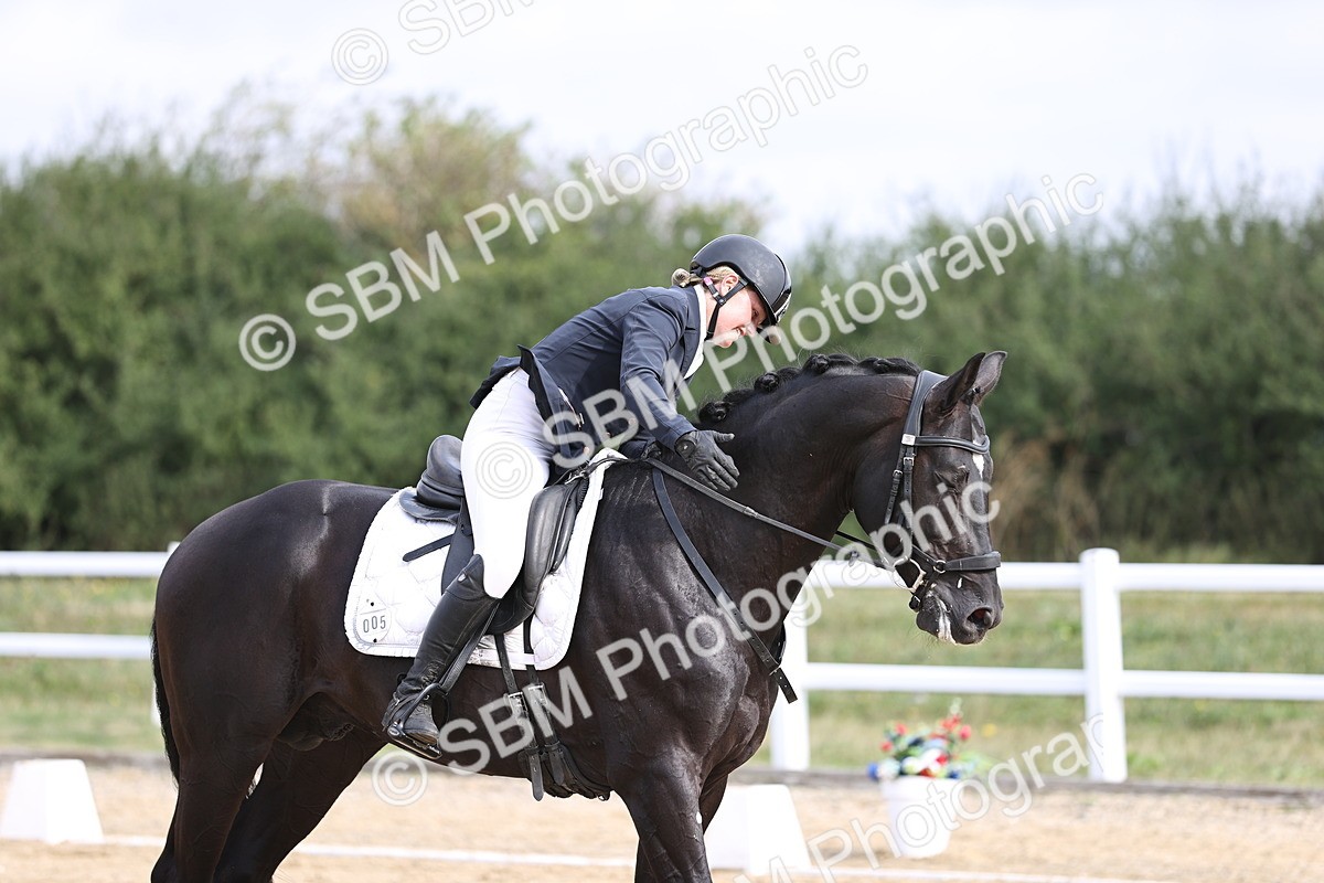 SBM_015441 - Class 14 - Novice 23 - 9.05-10.08