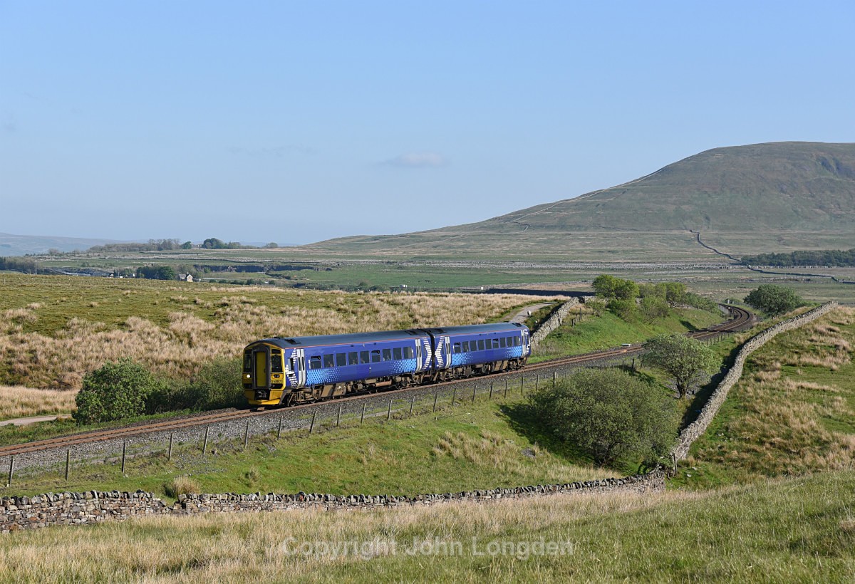 JL - 23.5.18 158871 16:49 Leeds - Carlisle, Blea Moor - Blea Moor