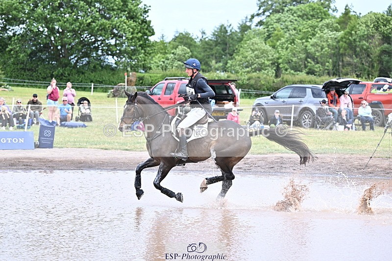 250525A-143756-16538 - D-404-Tom.Jackson-PLOT.TWIST.B