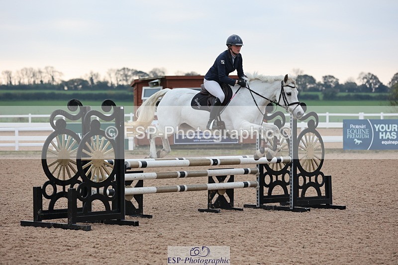 241101A-081127-00093 - FRI Cls 2 British Novice and 90cm Open