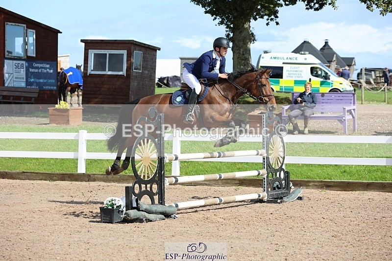 250913-141123-07280 - Cls 25 1.05m Amateur Quali