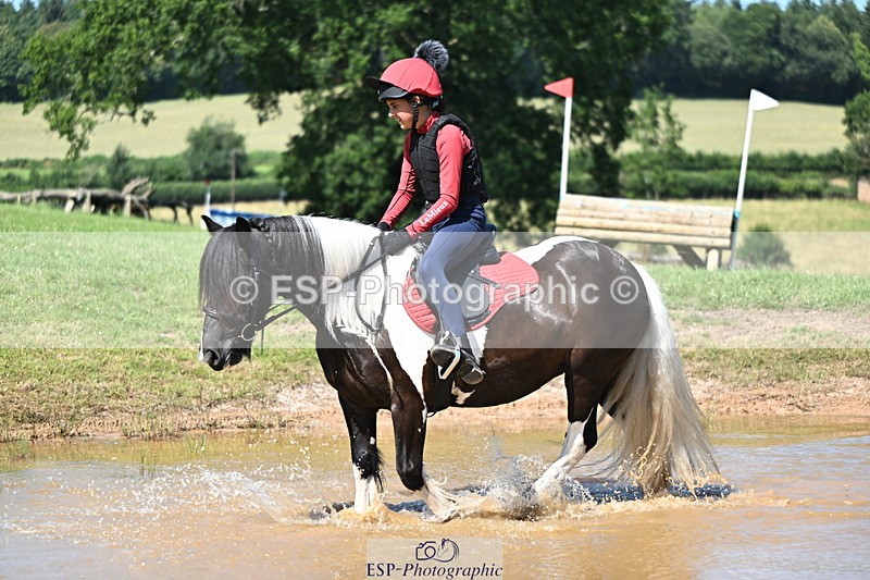 240729B-150146-03004 - Abbie's Group XC