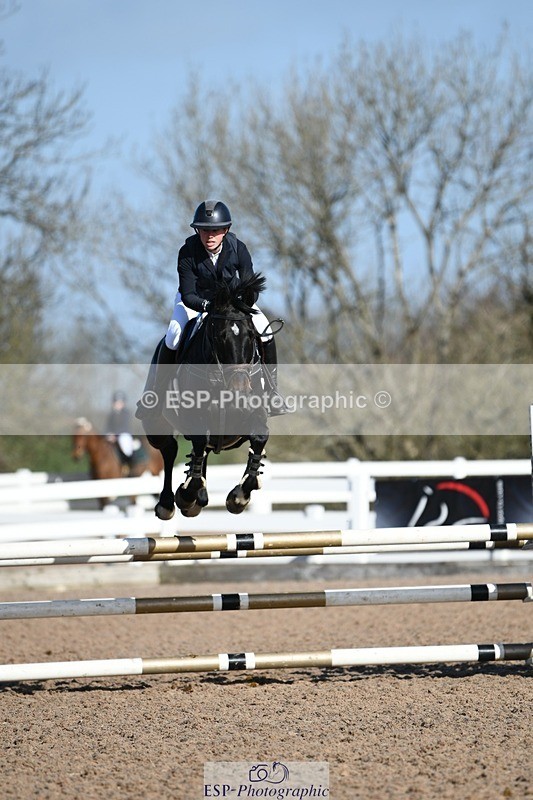 250330-100648-05994 - Cls 32 British Novice and 90cm