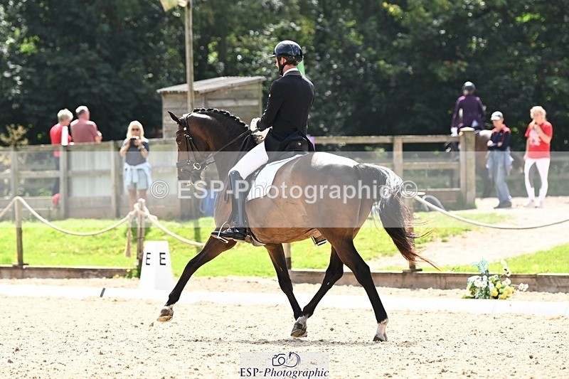 240811-143908-06535 - 221-Mark.Forrest-Fidel.Von.Singing