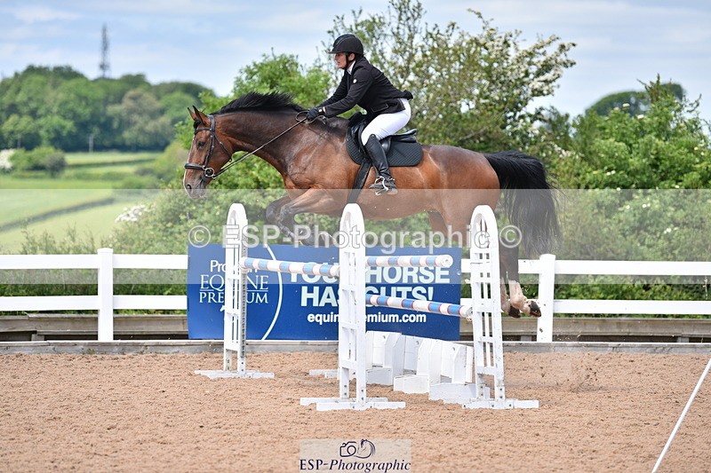 230531A-122312-00278 - Cls 4 Newcomers & 1.10m Open