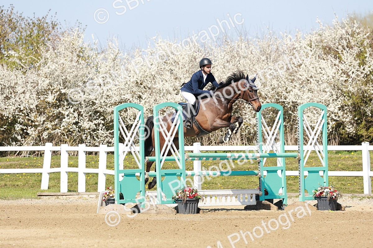 SBM_004234 - Class 17 - Senior Newcomers - 1.10m