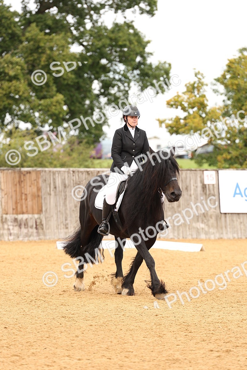 SBM_03580 - D1 - Small Tour Championship Intro 1