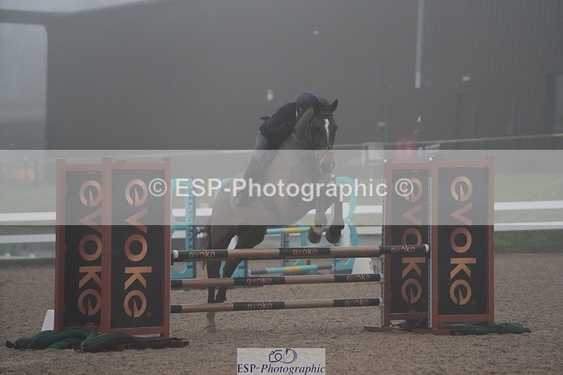 251207-100223-01590 - Cls 16 Blue Chip Winter Qualifier and 90cm