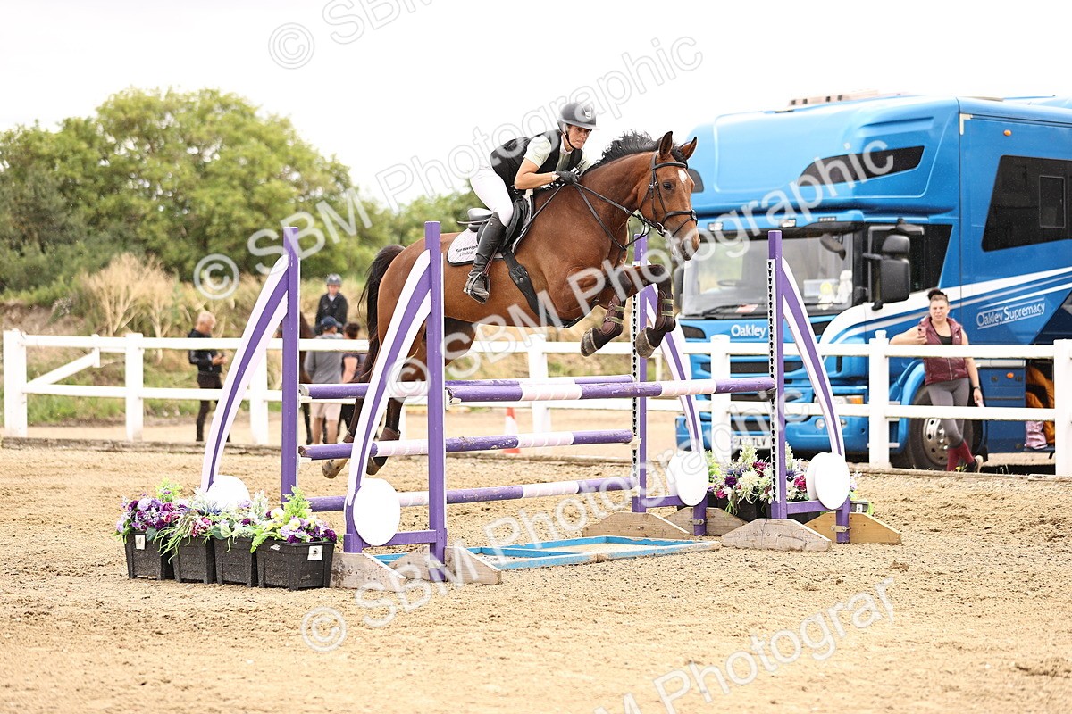SBM_003157 - Class 21 - Senior Newcomers - 1.10m