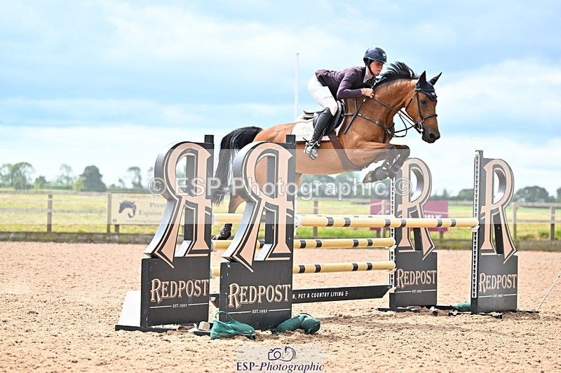 240608A-122721-02281 - Cls 4 Snr Newcomers and 1.10m Open