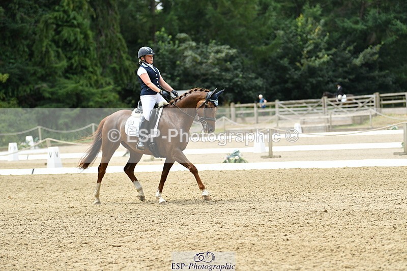 250718A-121526-01396 - 144-Verity.Perry-Vogue