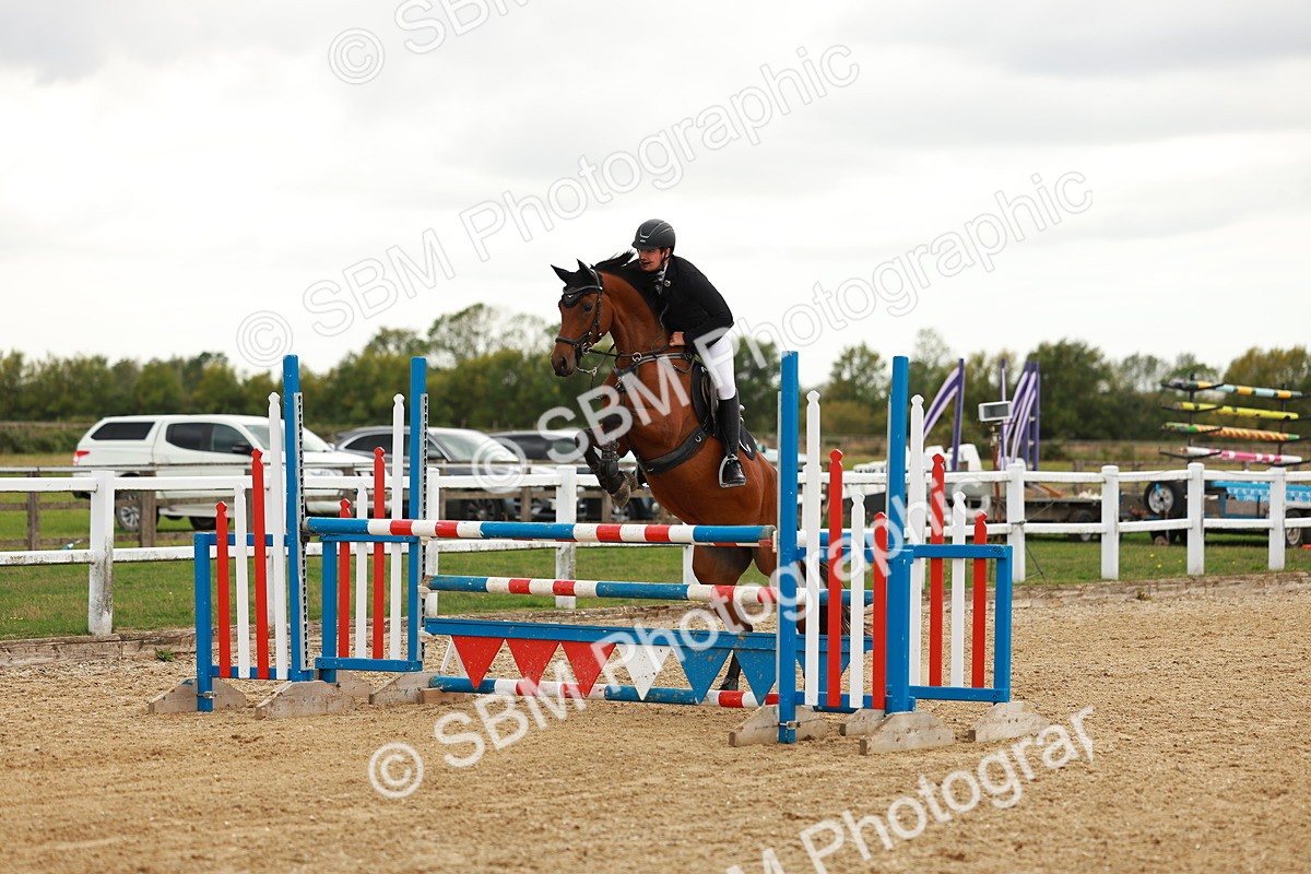 SBM_001479 - Class 4 - Senior Newcomers - 1.10m