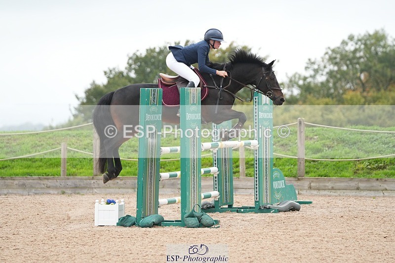 250920-122125-01243 - Cls 10 Pony Foxhunter and 1.10m