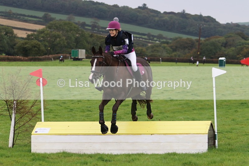 0I1A3737 - Sandra Hood