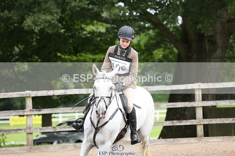 240803-101818-00487 - 106-Issy_Perry-DATE_NIGHT