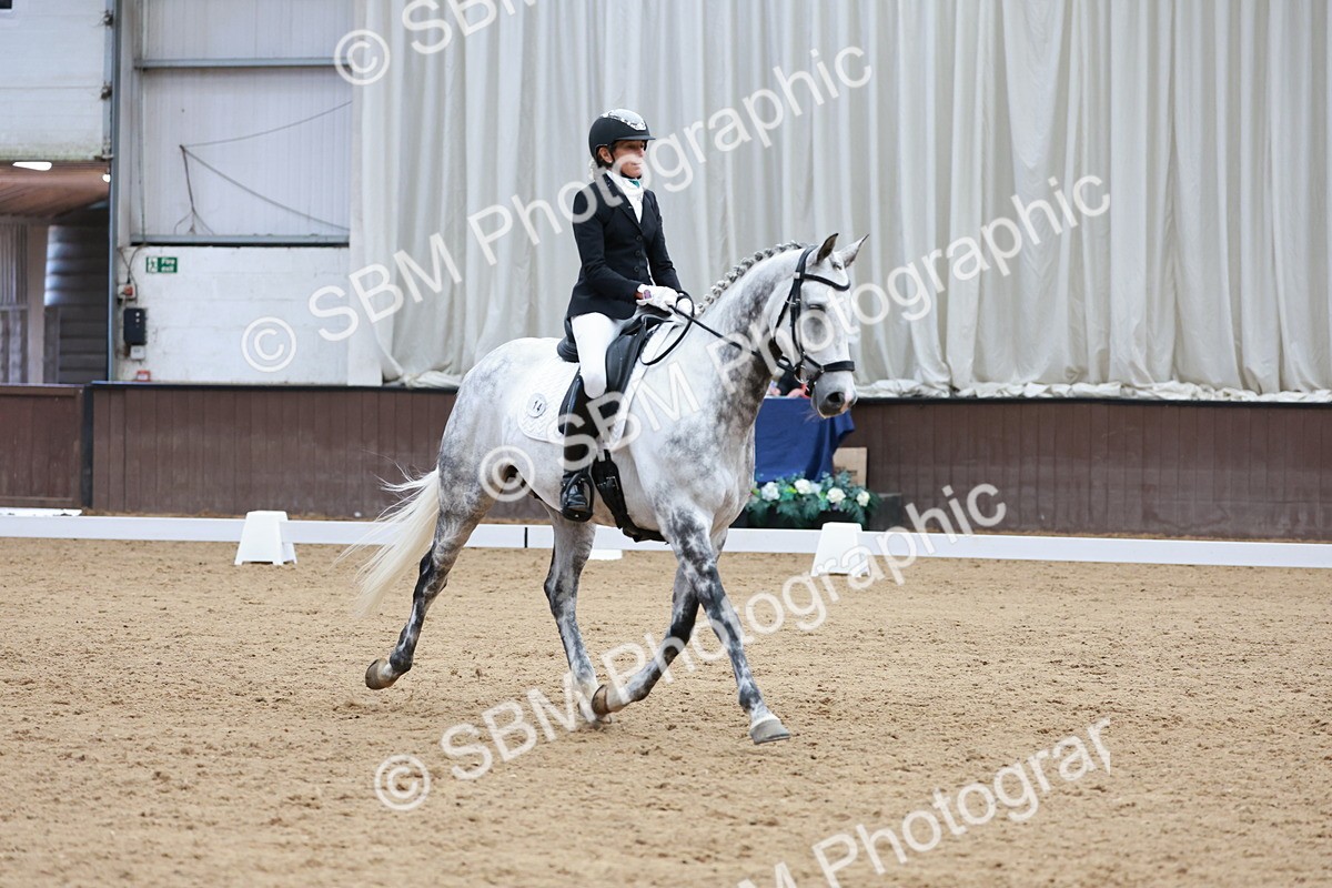 SBM_010021 - Class 6b - Novice 6 - 12.40-13.43