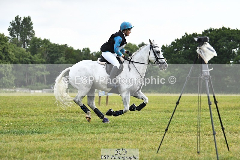 230625-094903-00923 - XC 90cm 9.45 to 11.00