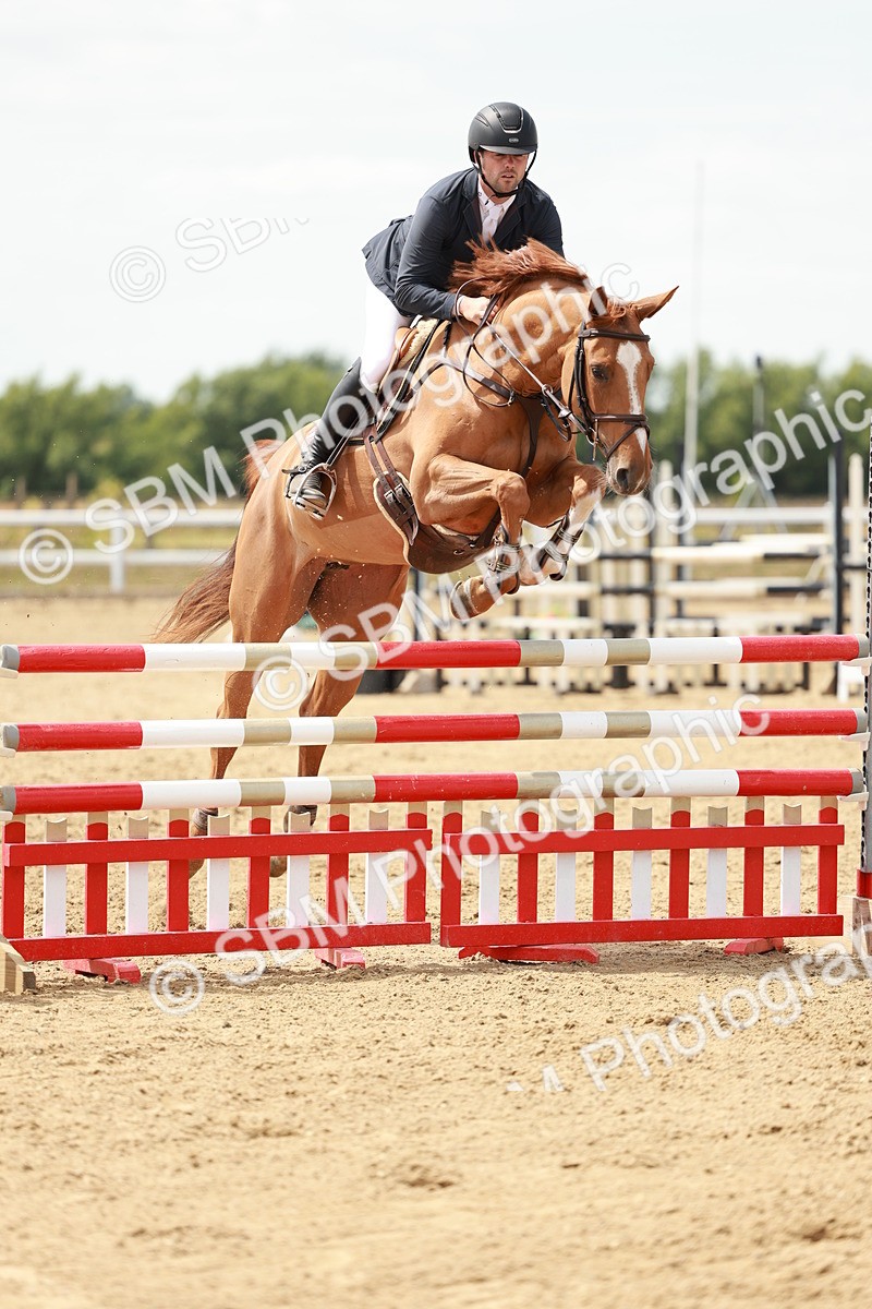 SBM_007647 - Class 3 - Senior Newcomers - 1.10m Open