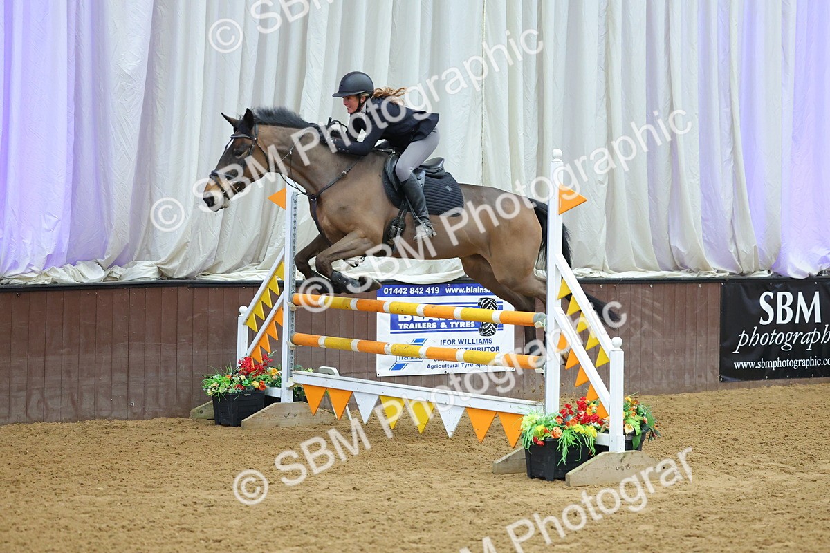 SBM_010185 - Class 21 - Nupafeed Supplements Senior Discovery/ 1m Open - First Round (1.00m)