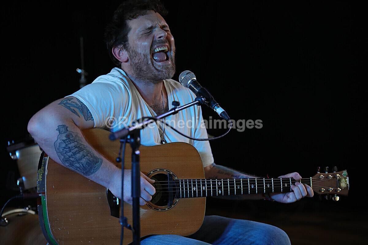 FOLK N BLUES-231 - FOLK and BLUES SEPT 2022