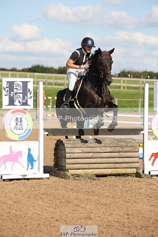 230915A-160328-03027 - Cls 6 Snr 1.05m Derby