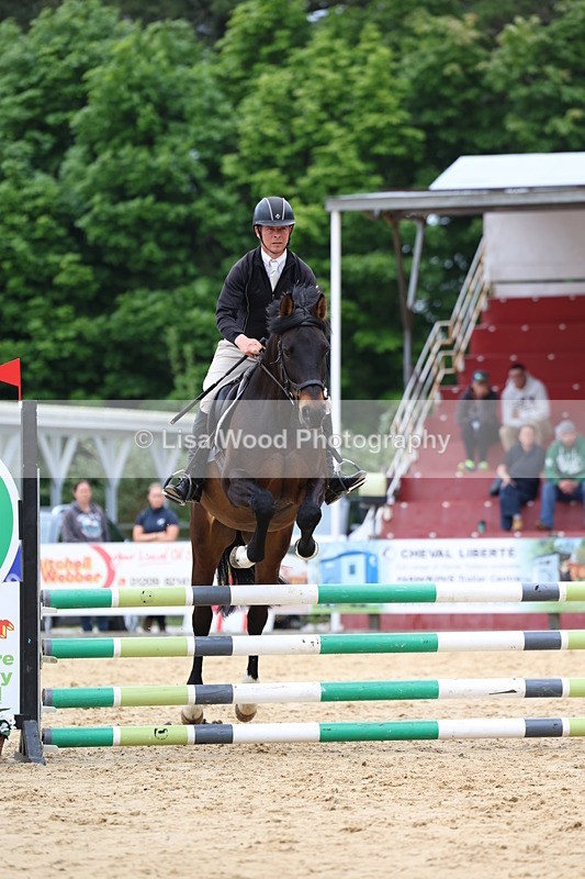 3E7A6016 - Class 4: Senior British Novice/90cm open
