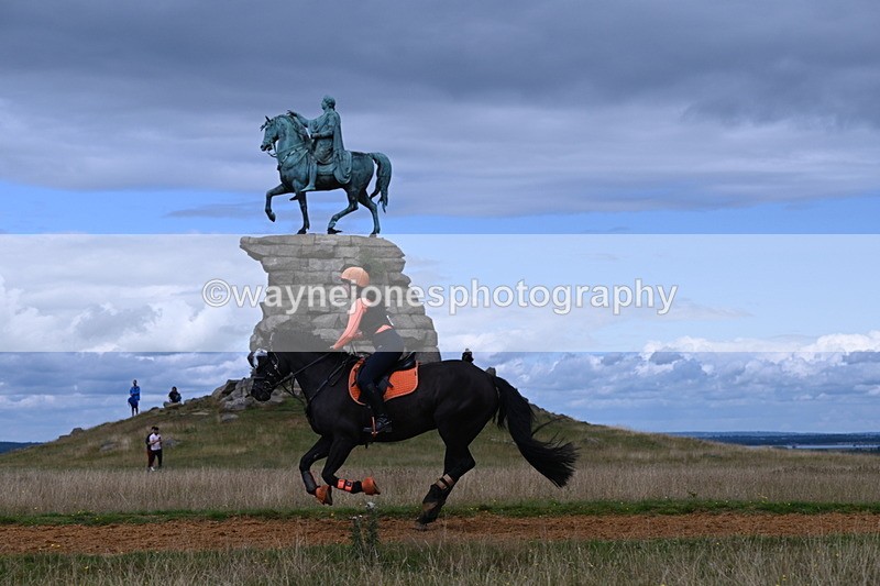 DSC_8851 - Time at Statue 14:33 to 15:10