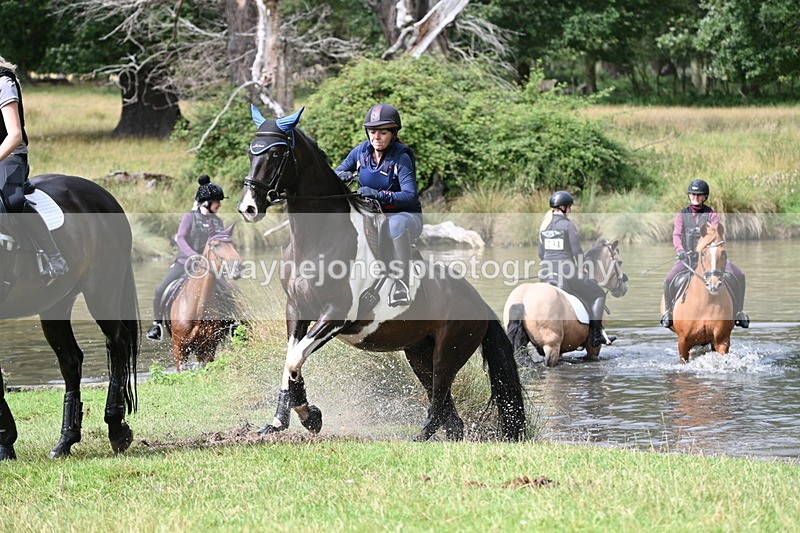 WJ7_1878 - Time at Water 10:48 to 11:13