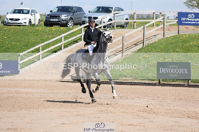 250427-131327-17053 - Cls 12 - 2 Star Big Tour L Ranking GP start to break