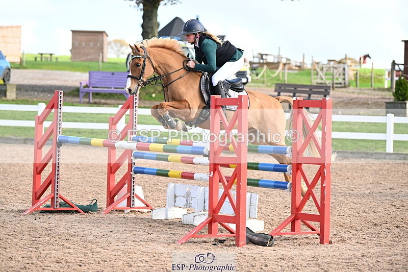 241026A-130238-00959 - SAT Cls 10 Pony Foxhunter and 1.10m Open