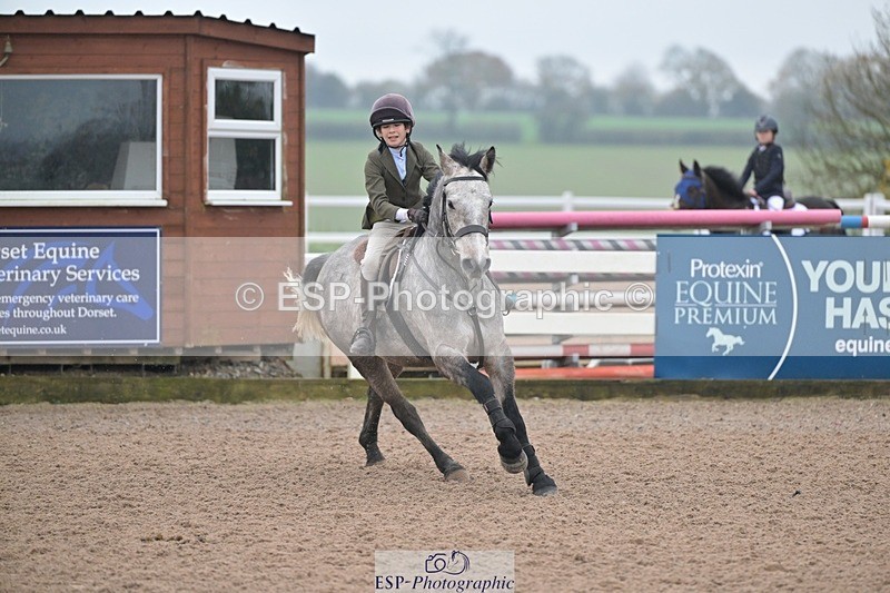 251116-103912-01129 - Cls 4 Pony British Novice and 80cm Open