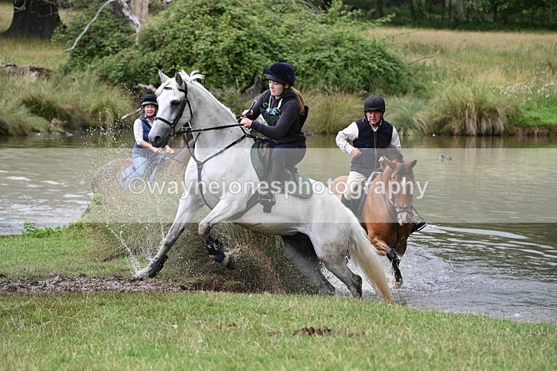 WJ7_4151 - Time at Water 12:52 to 13:22
