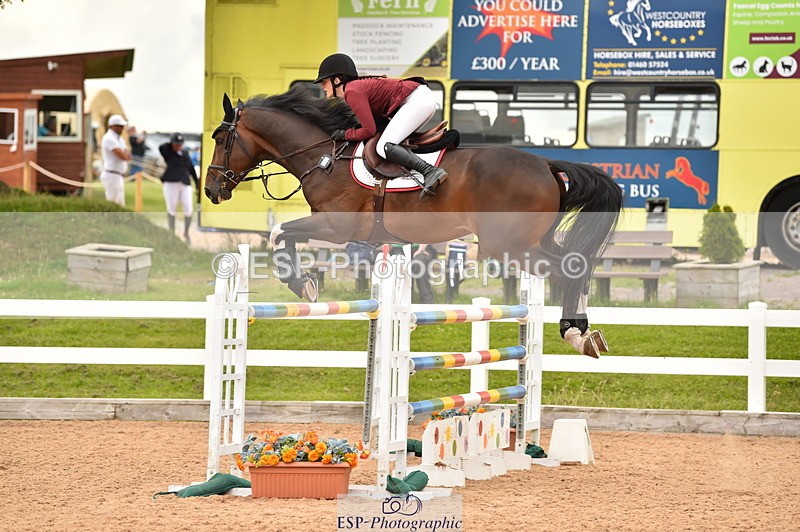 230720A-134908-03193 - Cls 21, 1 Star Gold 1.30m