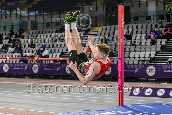 AgeInd25SAT-918822 - Field Male