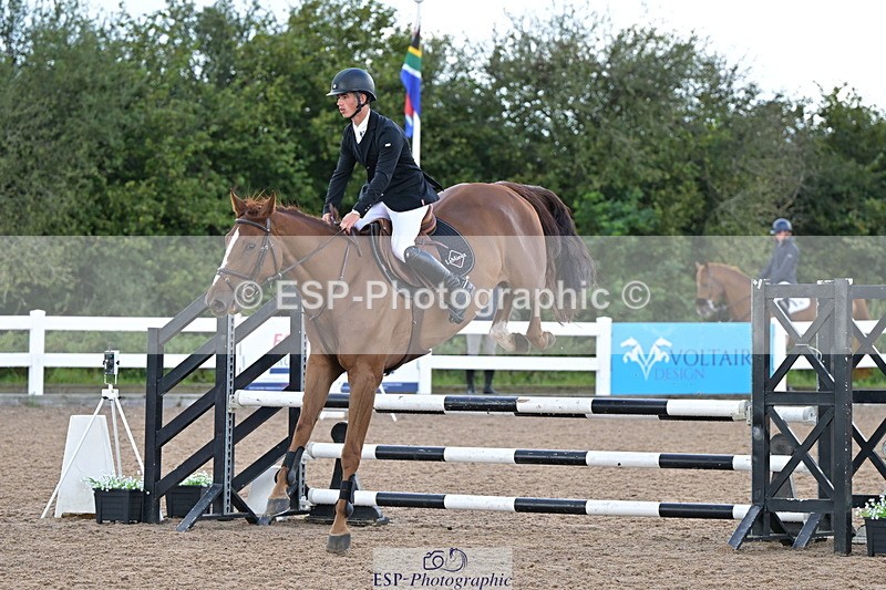 240912A-105641-01055 - Cls 9 Snr Discovery and 1m Open