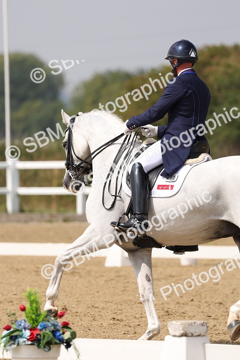 SBM_007340 - Class 9 - FEI INT I - 13.37-14.33