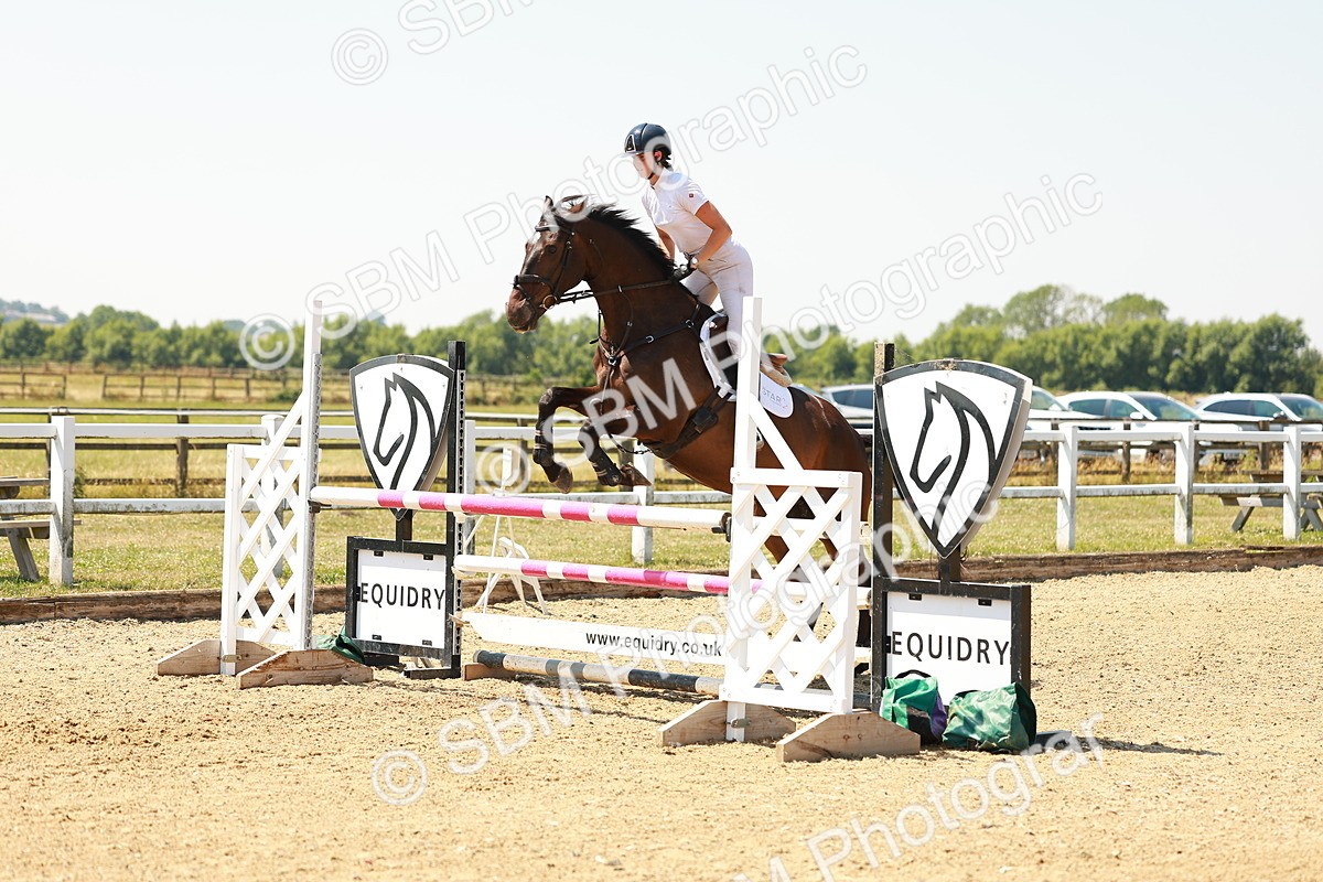 SBM_001484 - Class 4 - Senior Newcomers - 1.10m